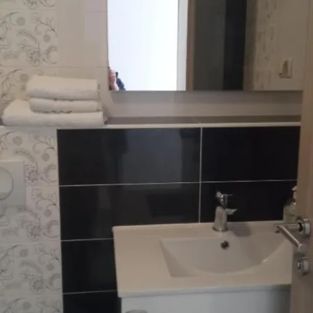 Cozy Garden With Terrace And Bbq Vodice