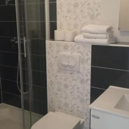 Appartement Cozy Garden With Terrace And Bbq