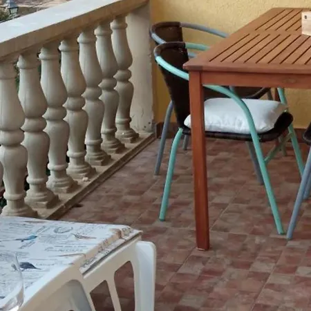 Cozy Garden With Terrace And Bbq Vodice