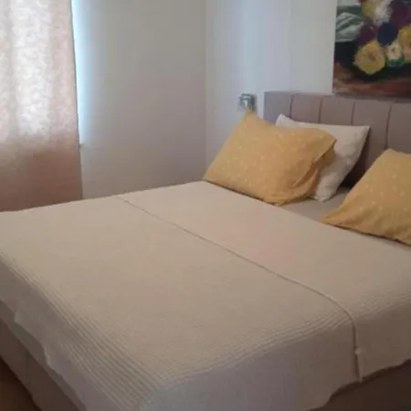 Appartement Cozy Garden With Terrace And Bbq