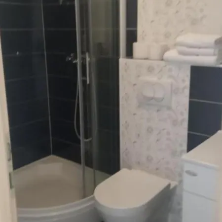 Cozy Garden With Terrace And Bbq Appartement