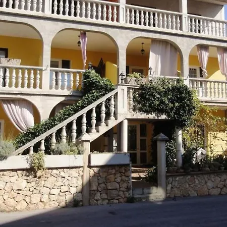 Cozy Garden With Terrace And Bbq Apartment Vodice
