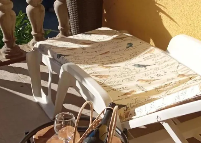 شقة Cozy Garden With Terrace And Bbq