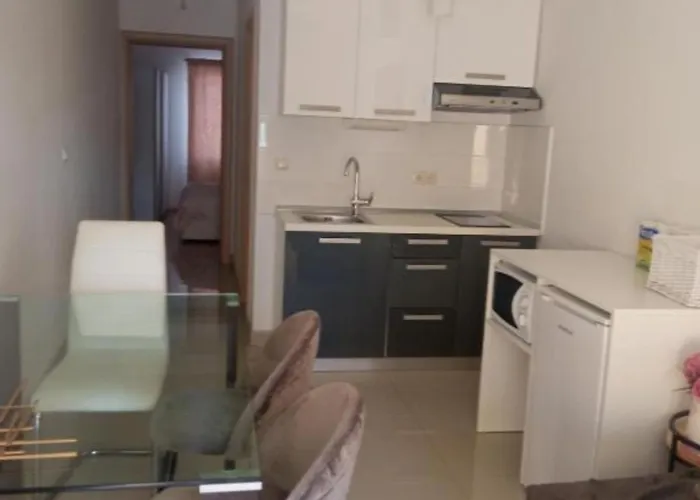 Cozy Garden With Terrace And Bbq فوديس