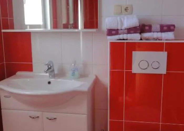 Cozy Garden With Terrace And Bbq فوديس