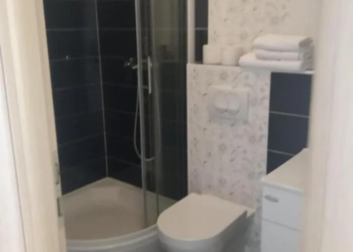 Cozy Garden With Terrace And Bbq شقة